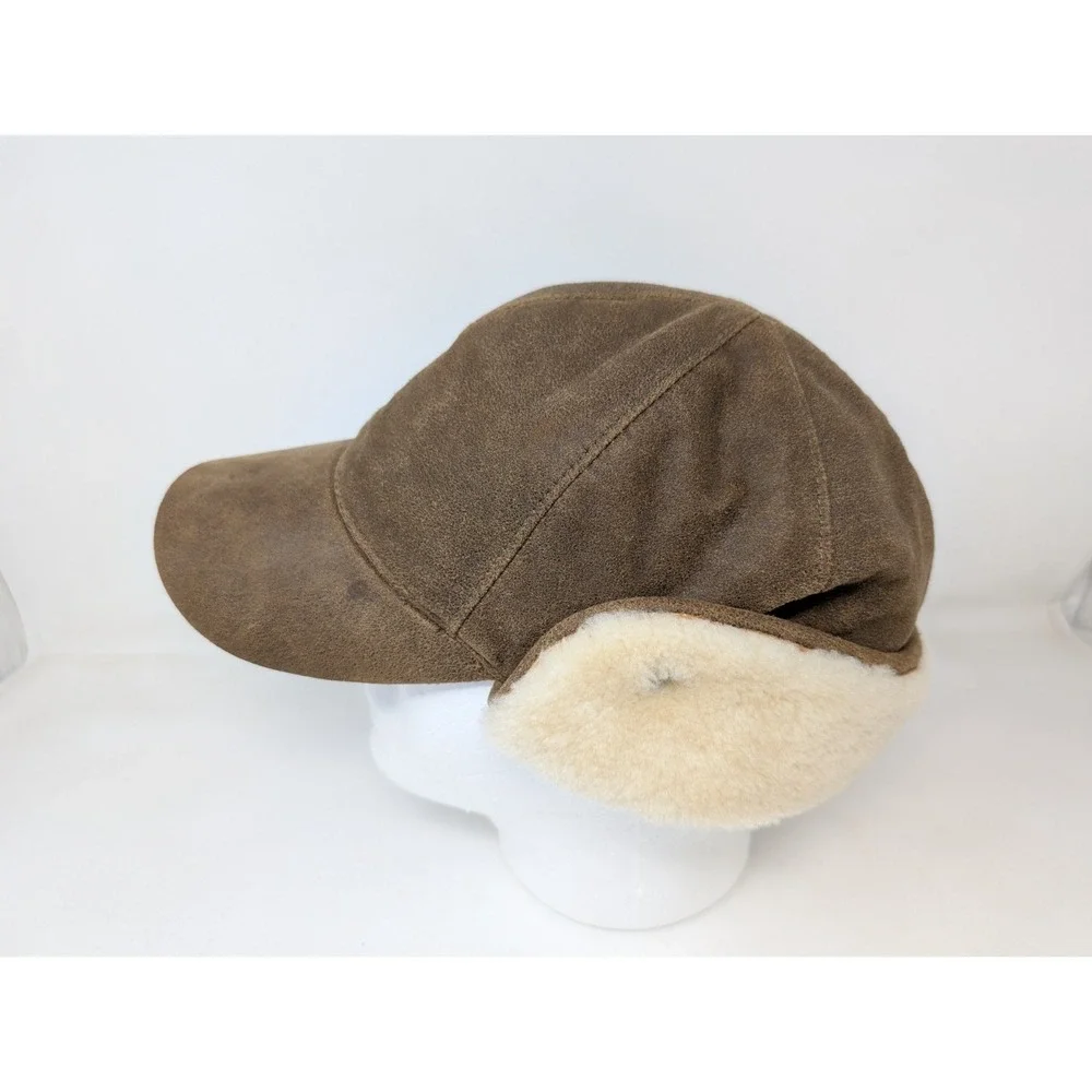 UGG Lockwood Shearling Cap Sheepskin Sherpa Leather Hat Size Small to Medium VTG